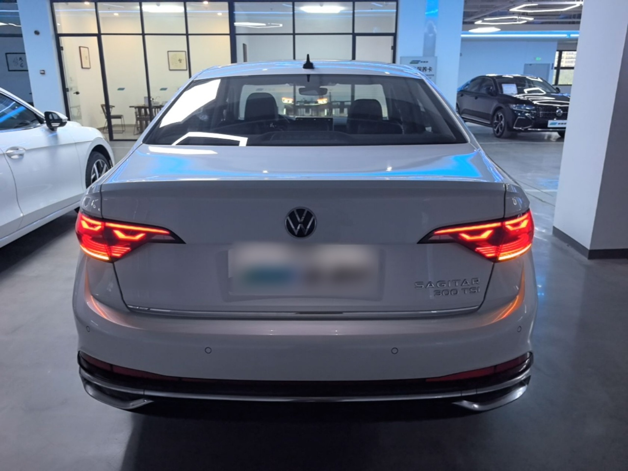 Sagitar 2023 300TSI DSG Excellence photo 5