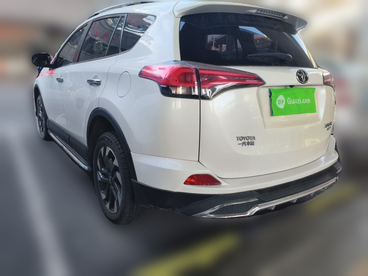 RAV4 2016 2.5L AT AWD Elite photo 4