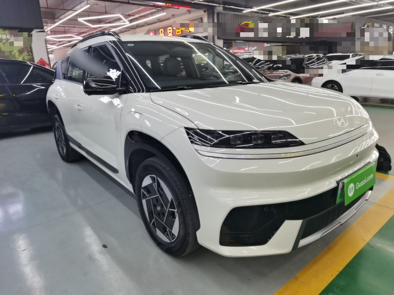 EO 2025 RWD TECH 64.2kWh photo 3