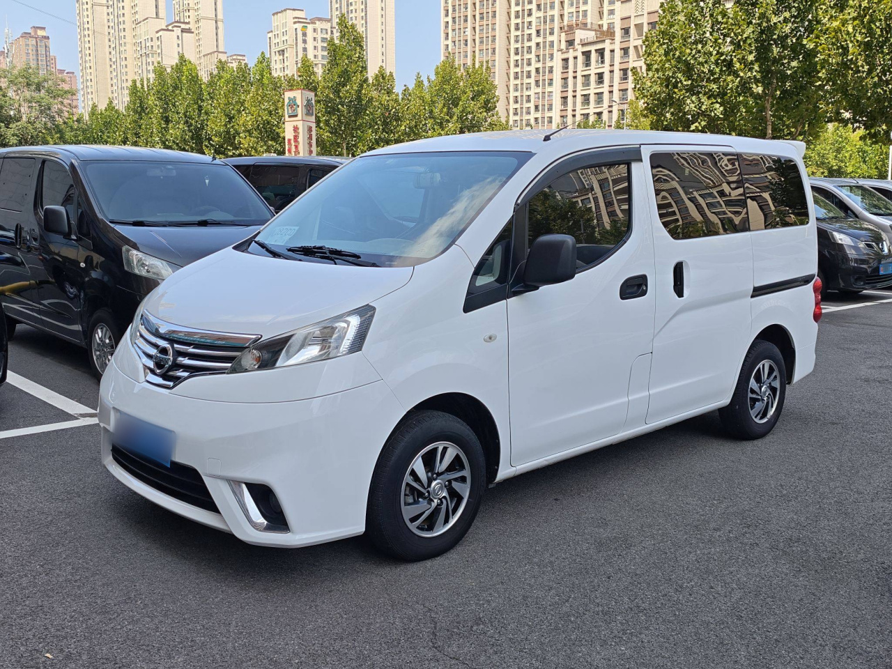 NV200 2016 Facelift 1.6L CVT Luxury