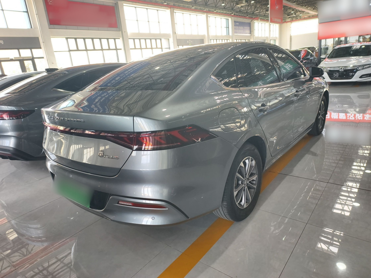 Qin PLUS 2024 Honor DM-i 55KM photo 4