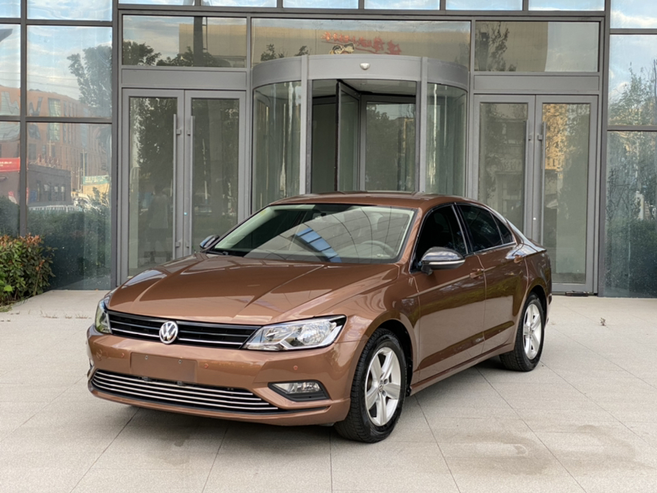 Lamando 2015 230TSI MT