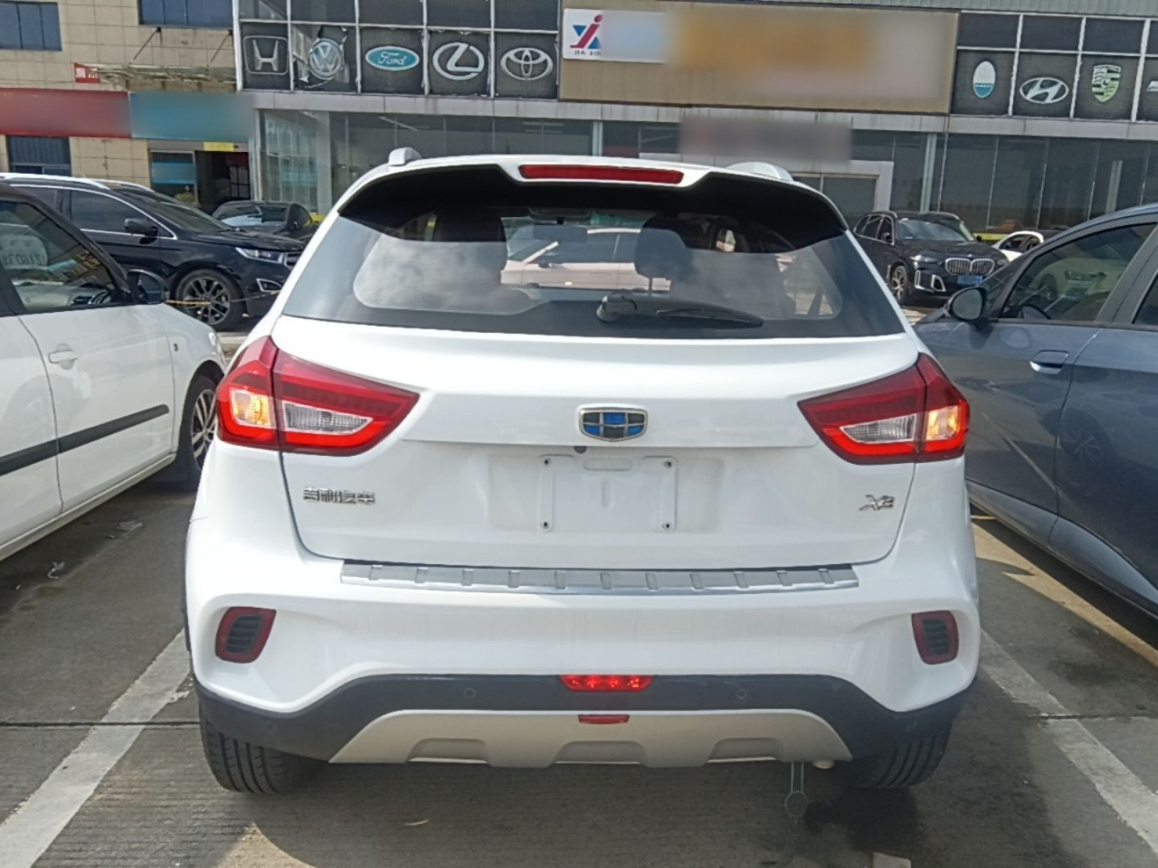 Vision X3 2017 1.5L AT Elite photo 5