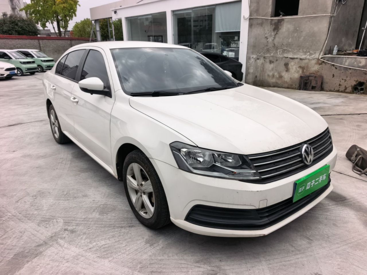 Lavida 2017 1.6L AT photo 3