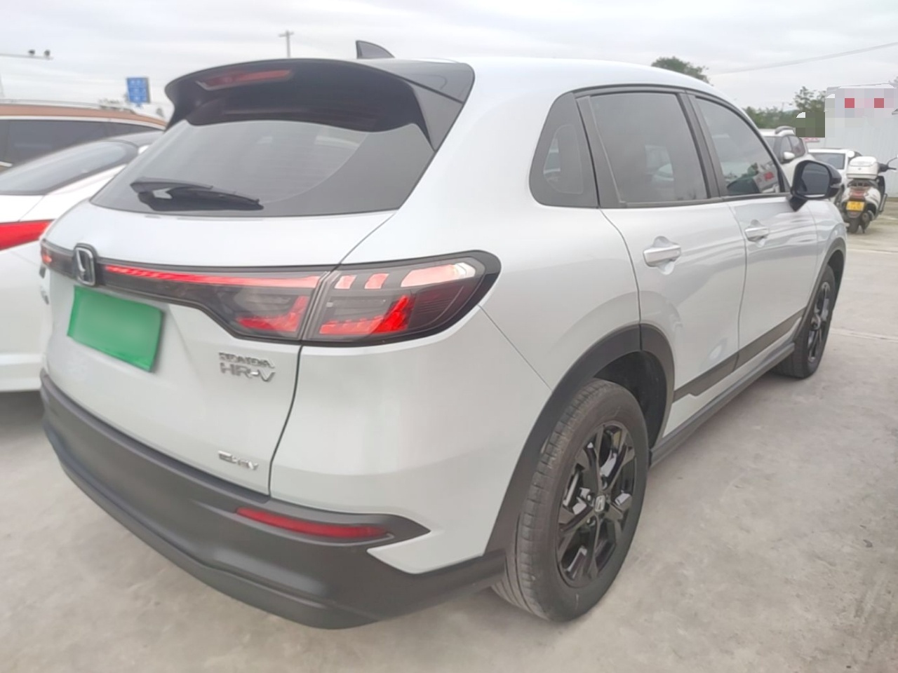 HR-V 2023 2.0L e:HEV photo 4