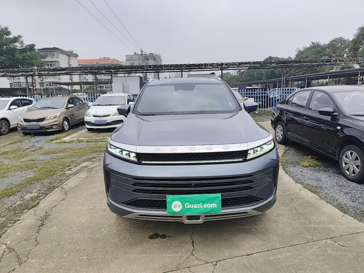 LX 2020 1.6T DCT photo 2