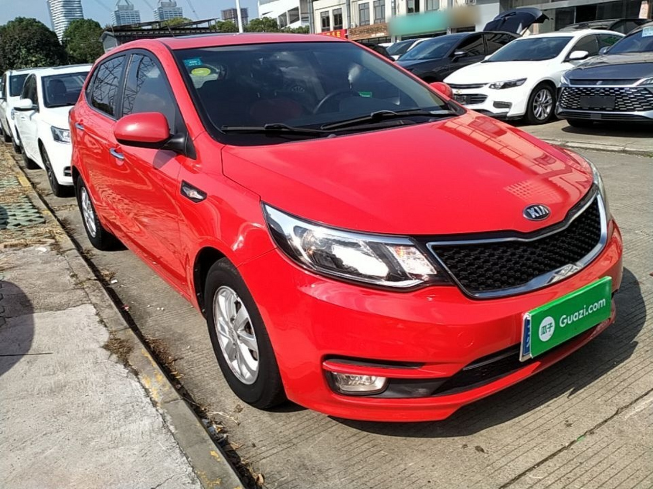 K2 2015 Hatchback 1.4L AT GLS photo 3