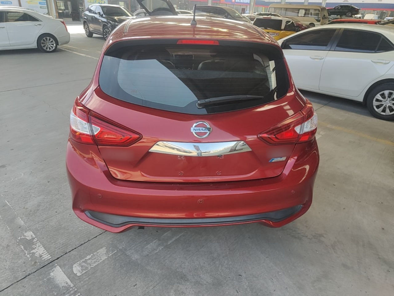Tiida 2020 1.6L CVT photo 3