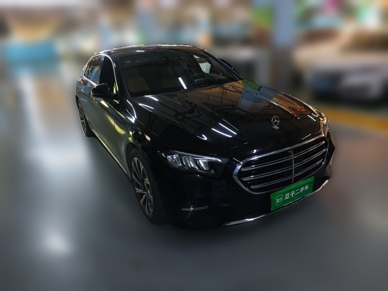 E-Class 2025 E 300 L Luxury photo 3