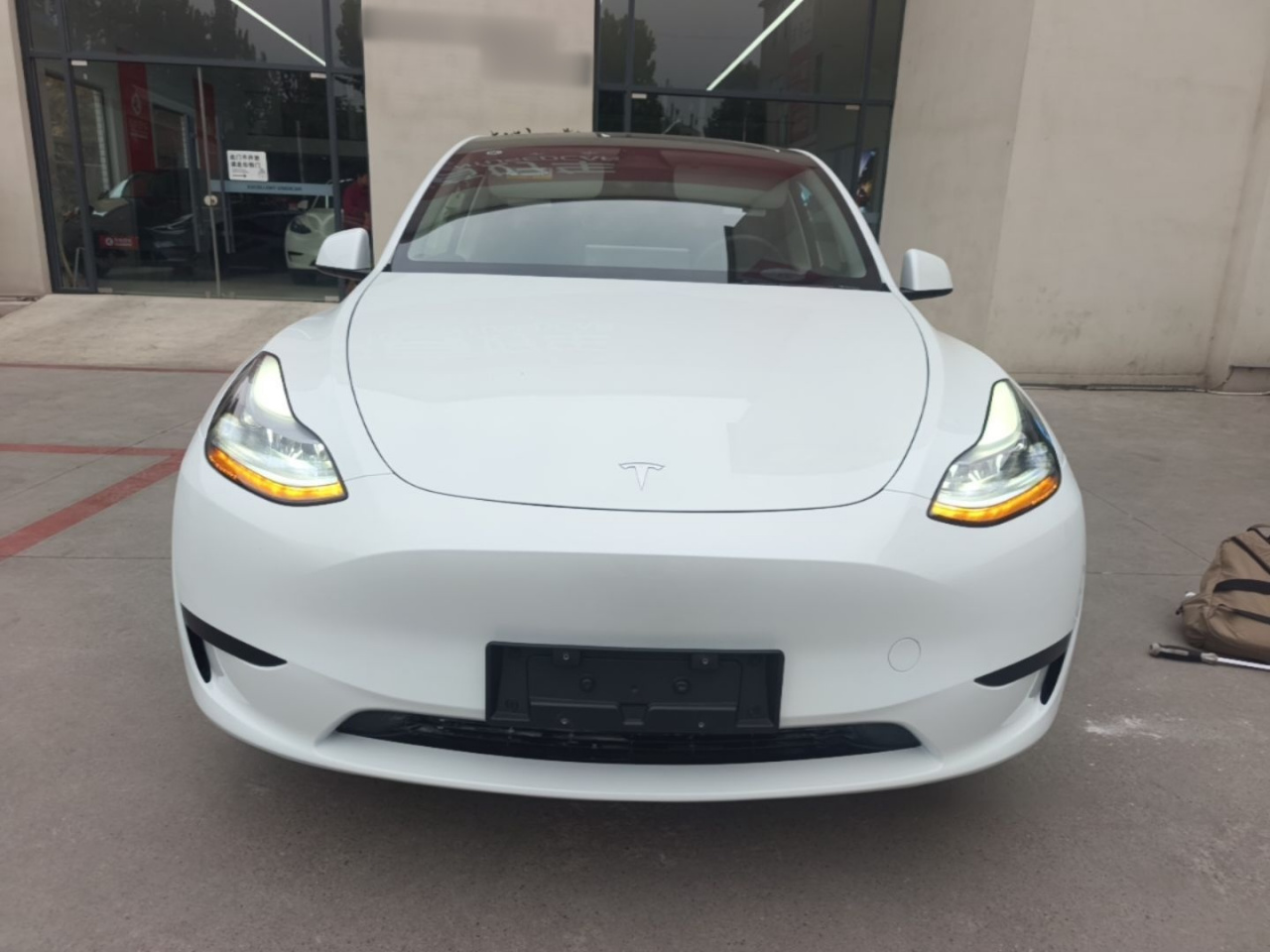 Model Y 2024 RWD photo 2