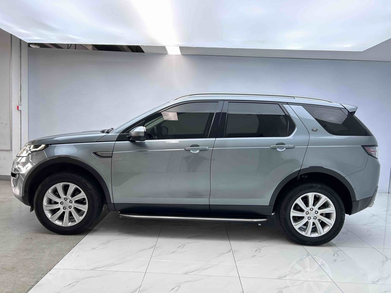 Discovery Sport 2019 240PS SE China VI photo 4