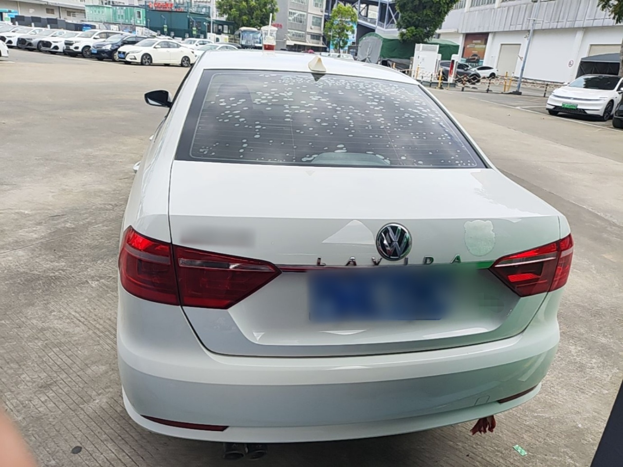 Lavida 2013 Facelift Classic 1.6L AT photo 5
