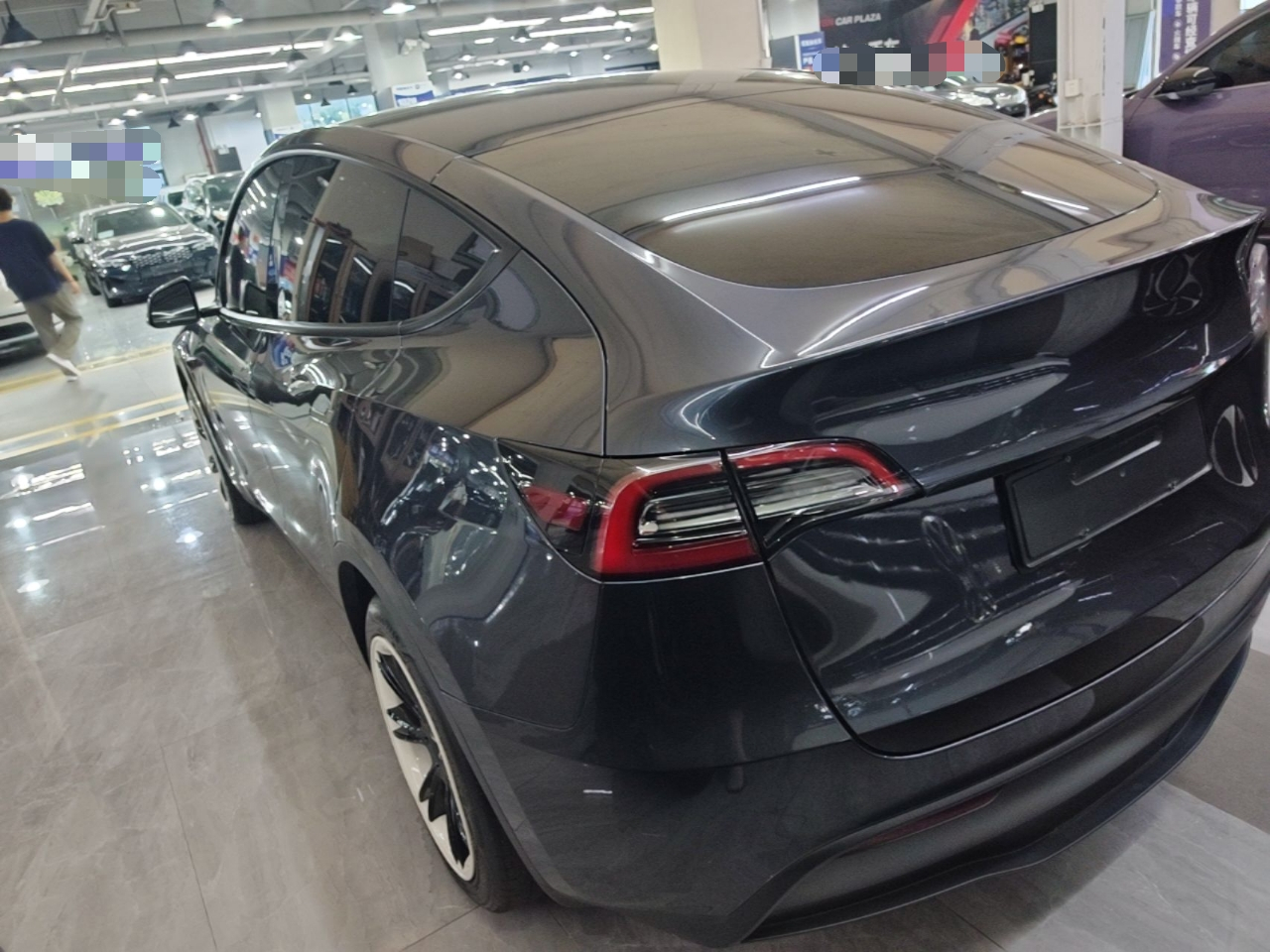 Model Y 2024 RWD photo 4