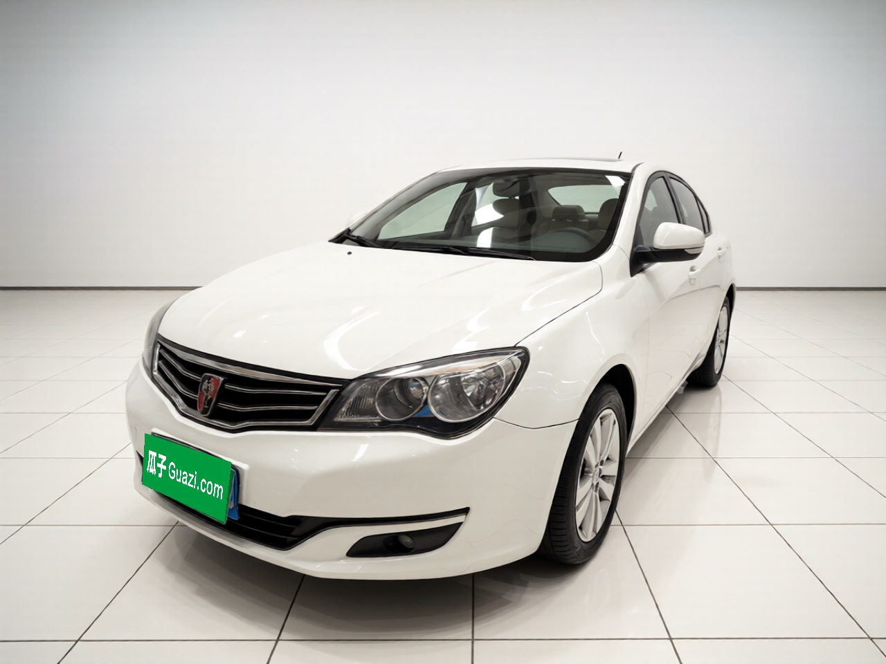 350 2015 1.5L MT Luxury