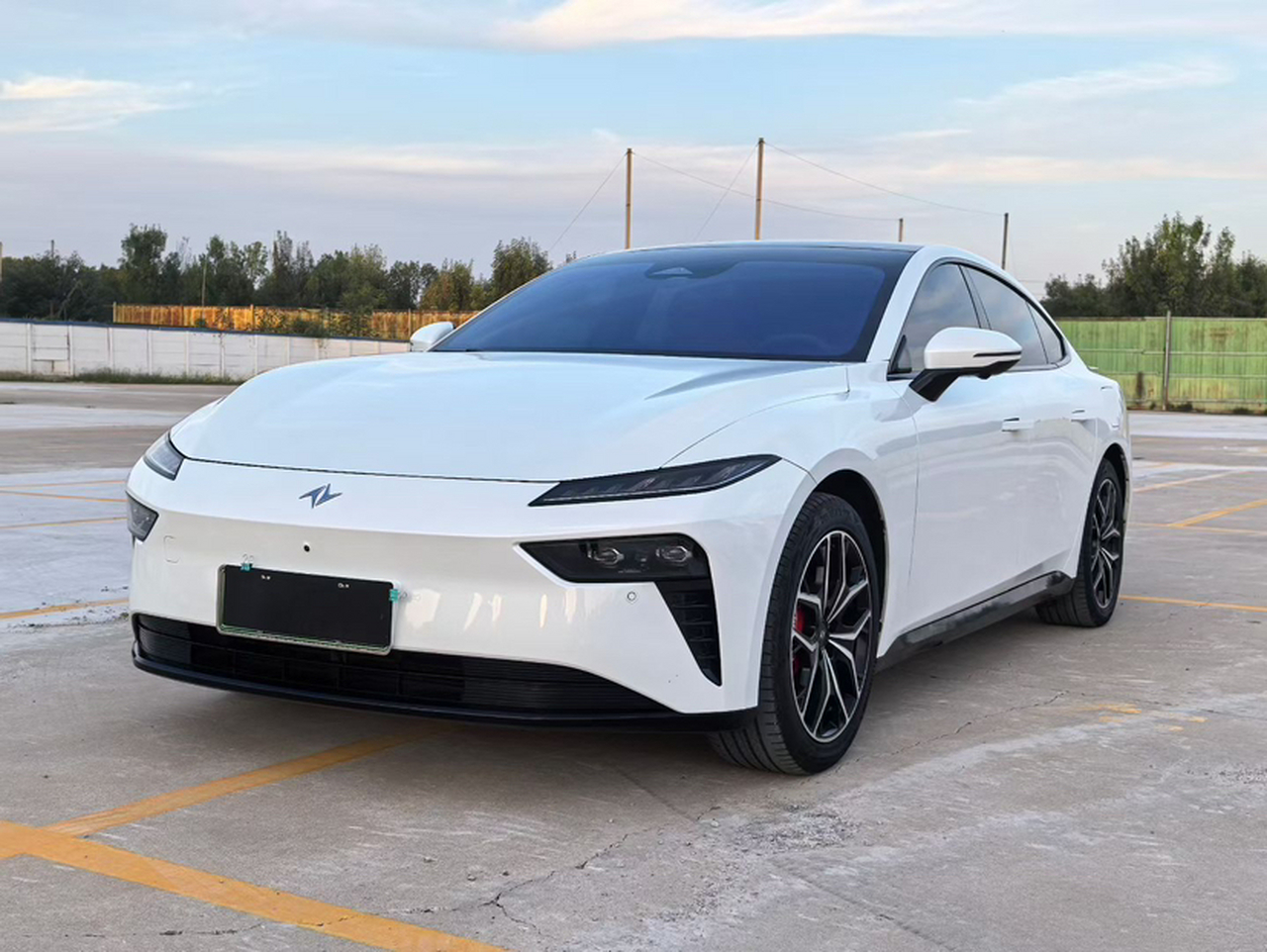 Yipai eπ007 2025 EV 650Max