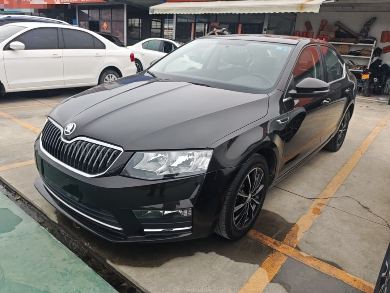 Octavia 2017 1.6L MT