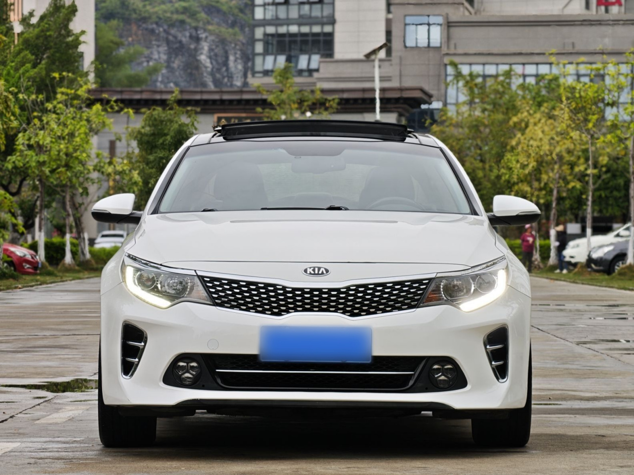 K5 2016 1.6T AT LUX photo 4