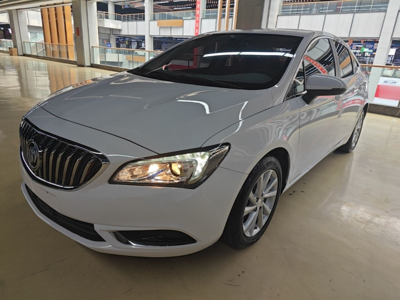 Verano 2017 Sedan 15S AT Leading