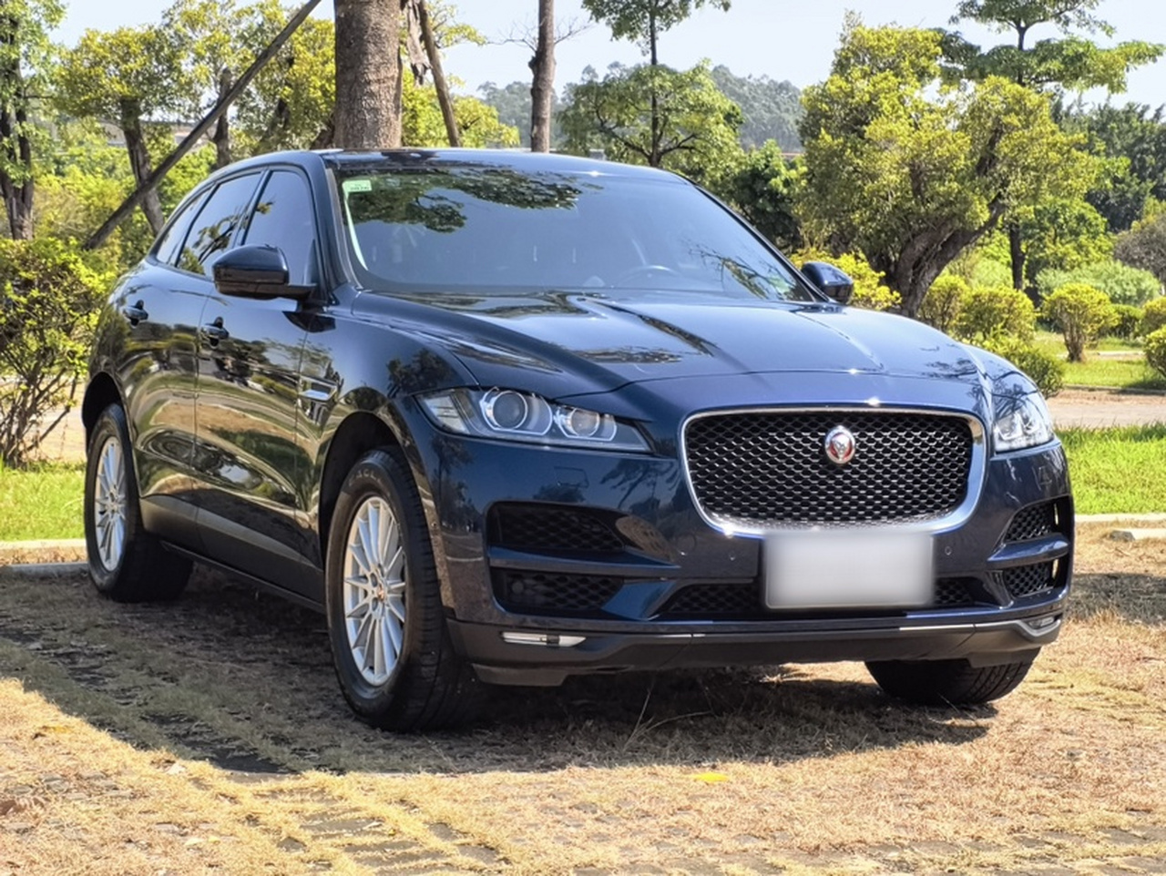 F-PACE 2018 2.0T AWD Exclusive photo 2