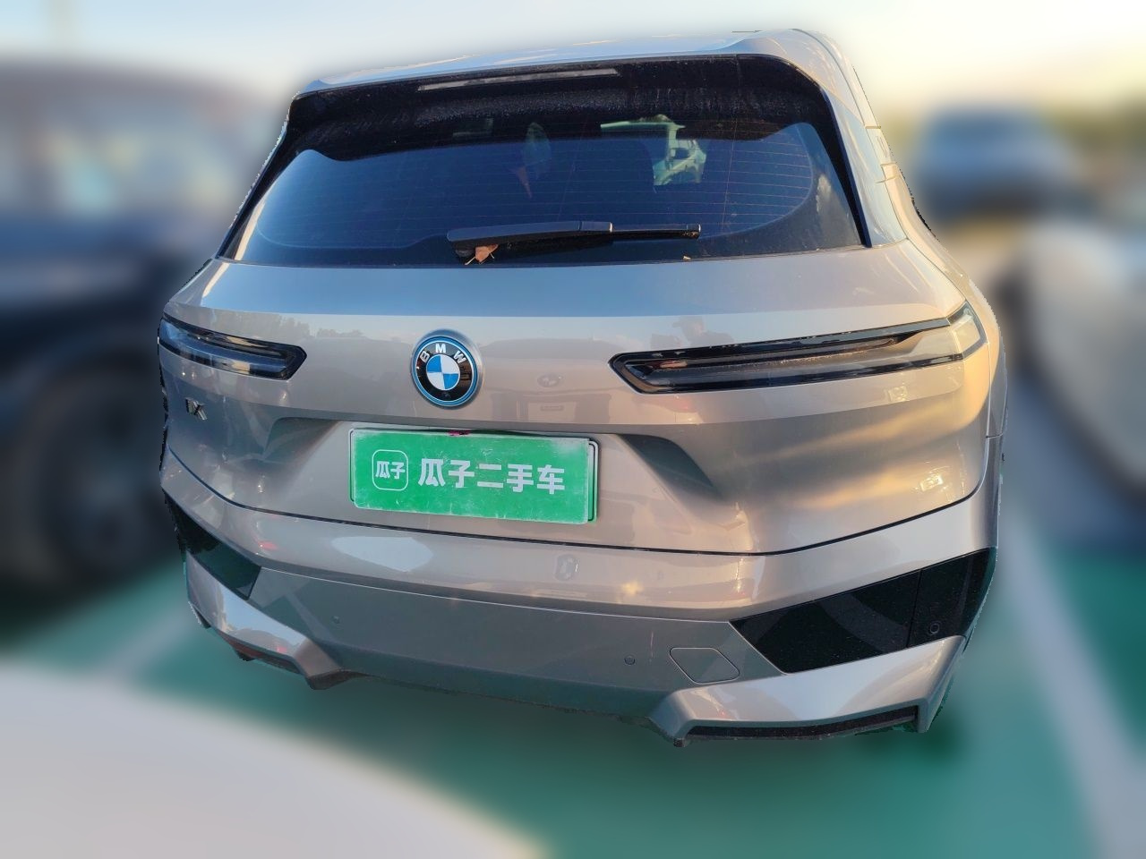 iX 2022 M60 photo 5