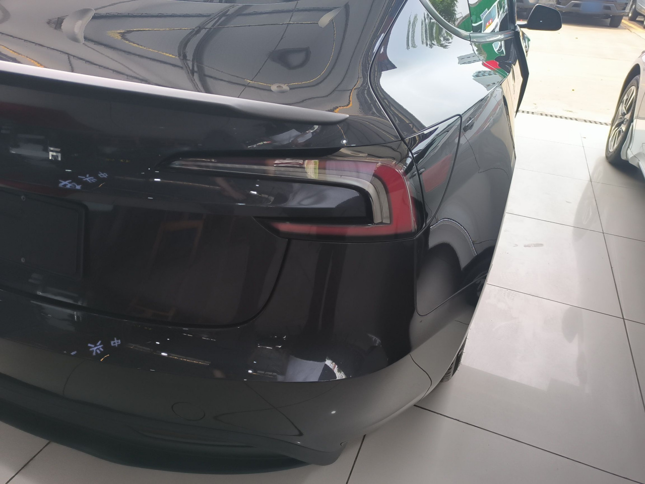 Model 3 2023 RWD photo 2
