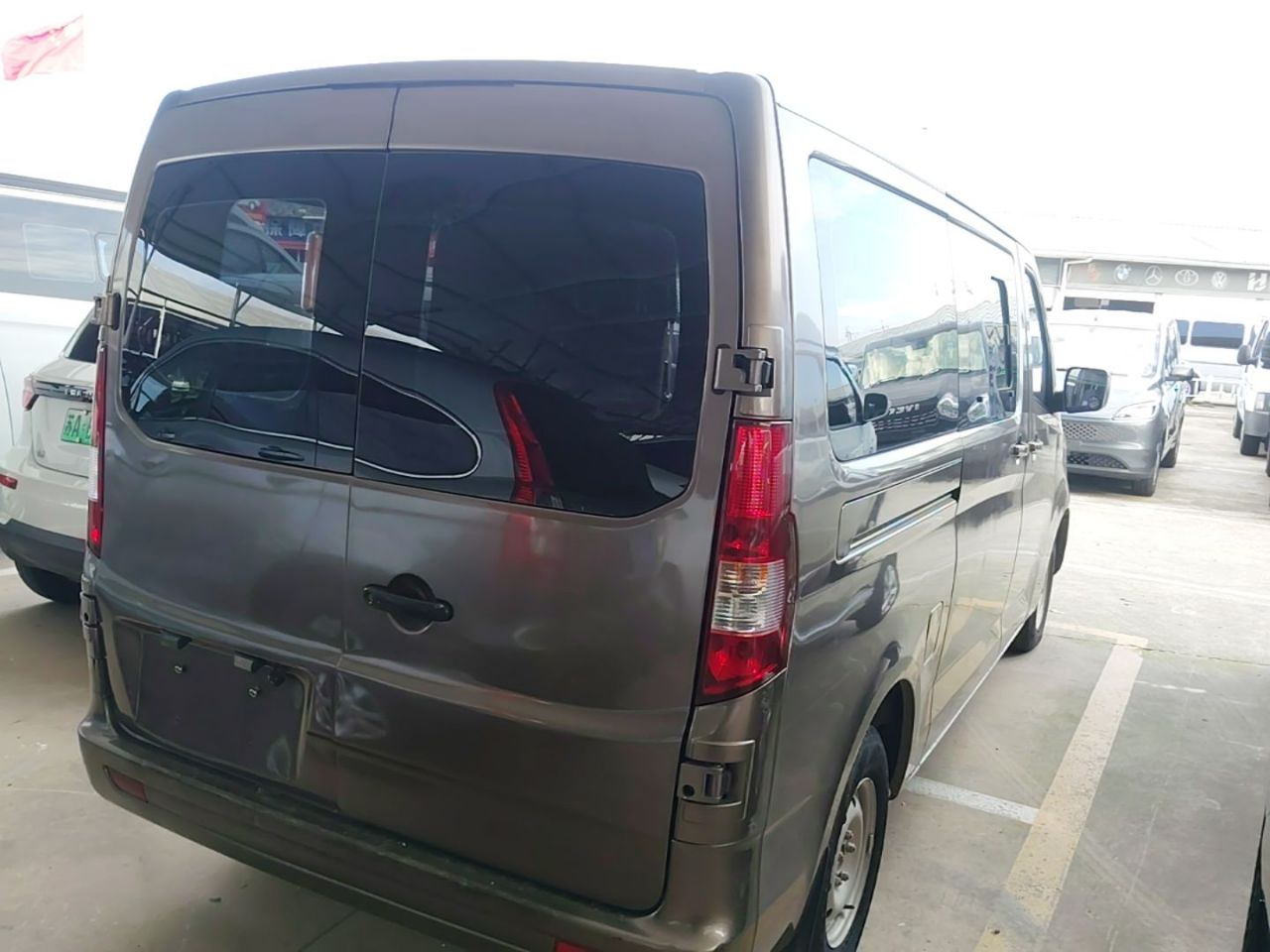 Changan M70 2019 1.5L Comfort 6-Seater China VI DAM15KL photo 4