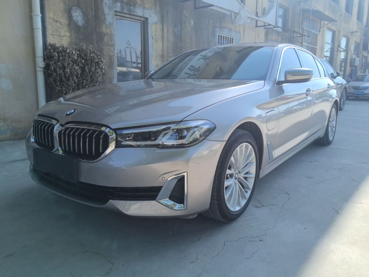 5 Series EV 2022 535Le Luxury