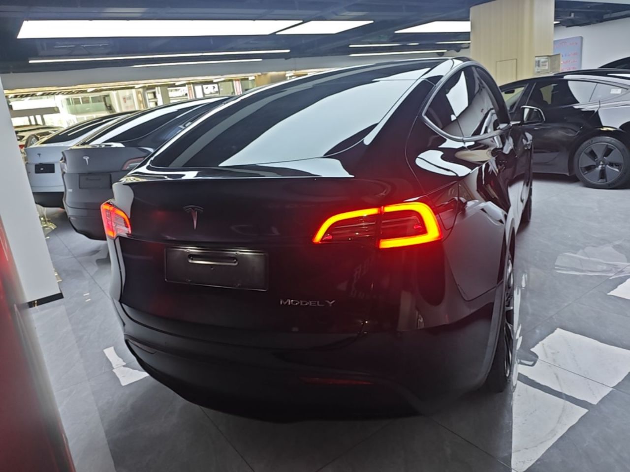 Model Y 2022 RWD photo 5