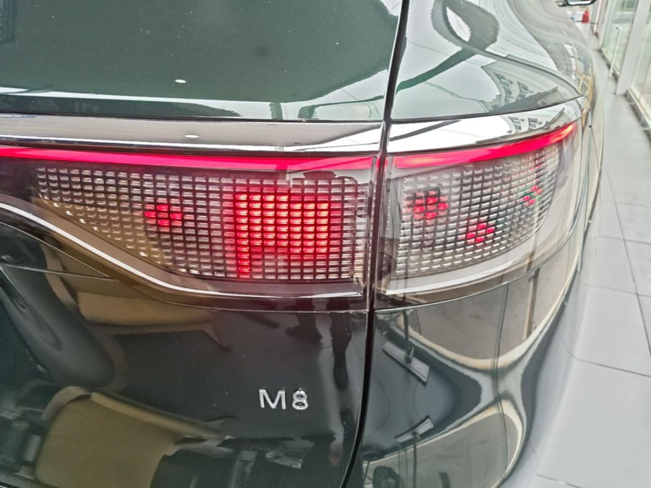HIMA AITO M8 2025 EREV Ultra 53.4kWh 6-Seater 192-Line LiDAR photo 2
