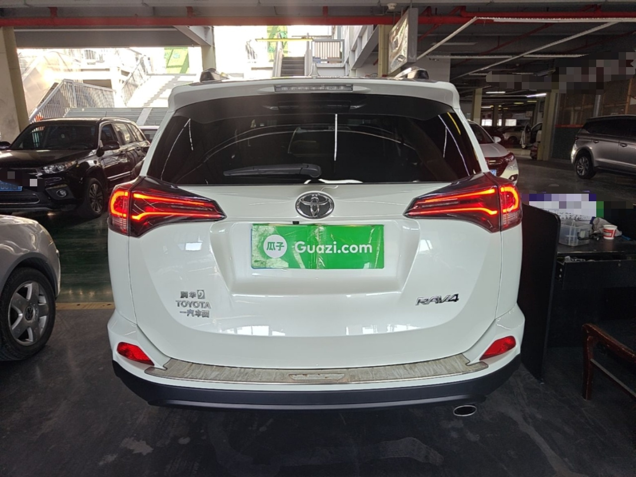 RAV4 2016 2.0L CVT RWD China V photo 3