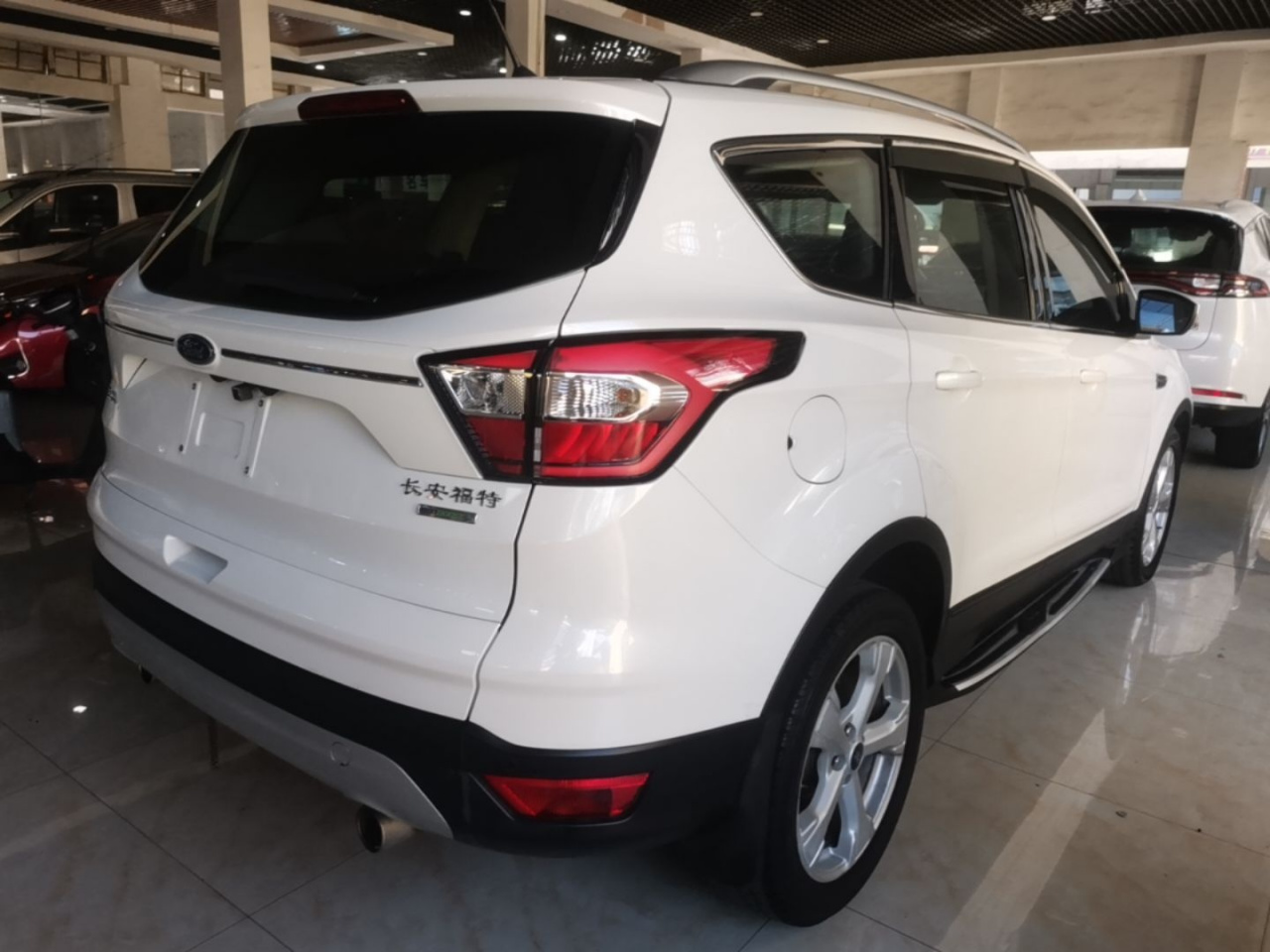Kuga 2017 EcoBoost 180 RWD photo 4