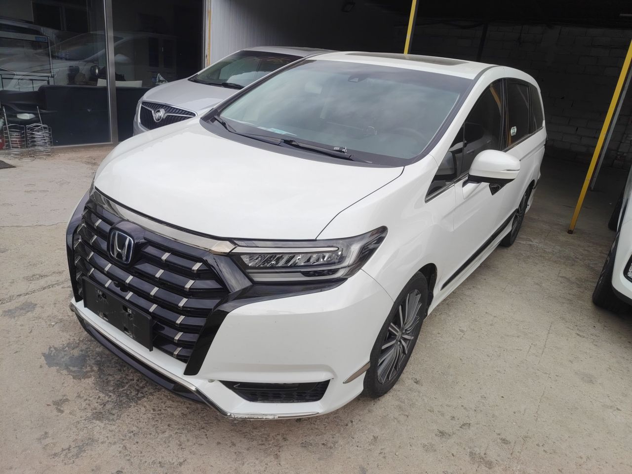 Elysion 2022 2.0L e:HEV Luxury