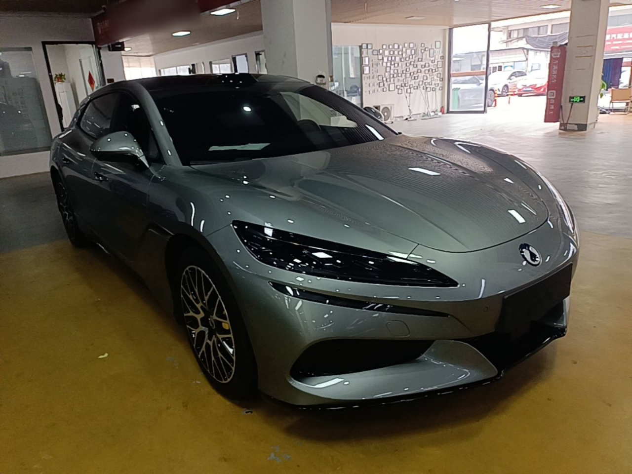 Z9GT 2026 Noble photo 3