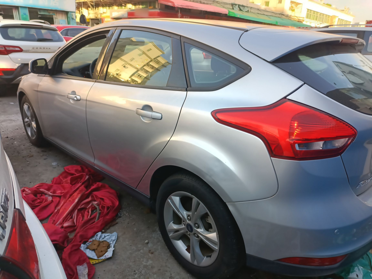 Focus 2015 Hatchback 1.6L AT Comfort photo 4