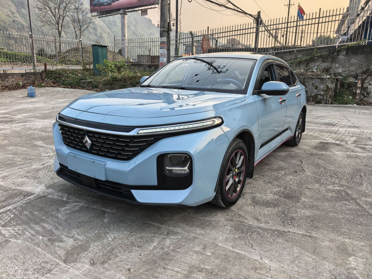RC-5 2020 1.5L MT Luxury