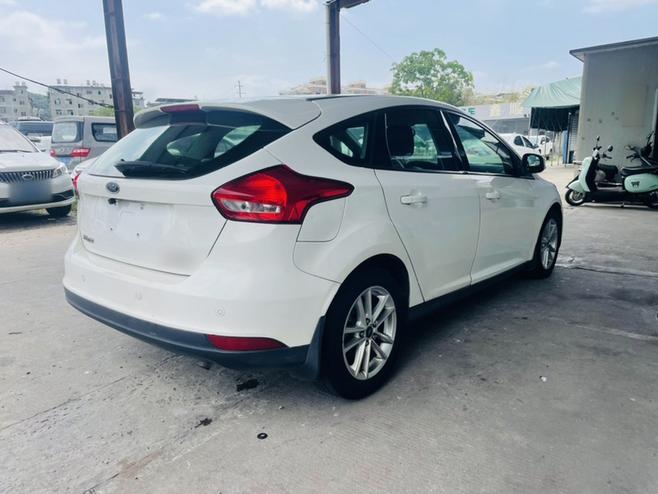 Focus 2015 Hatchback 1.6L AT photo 4