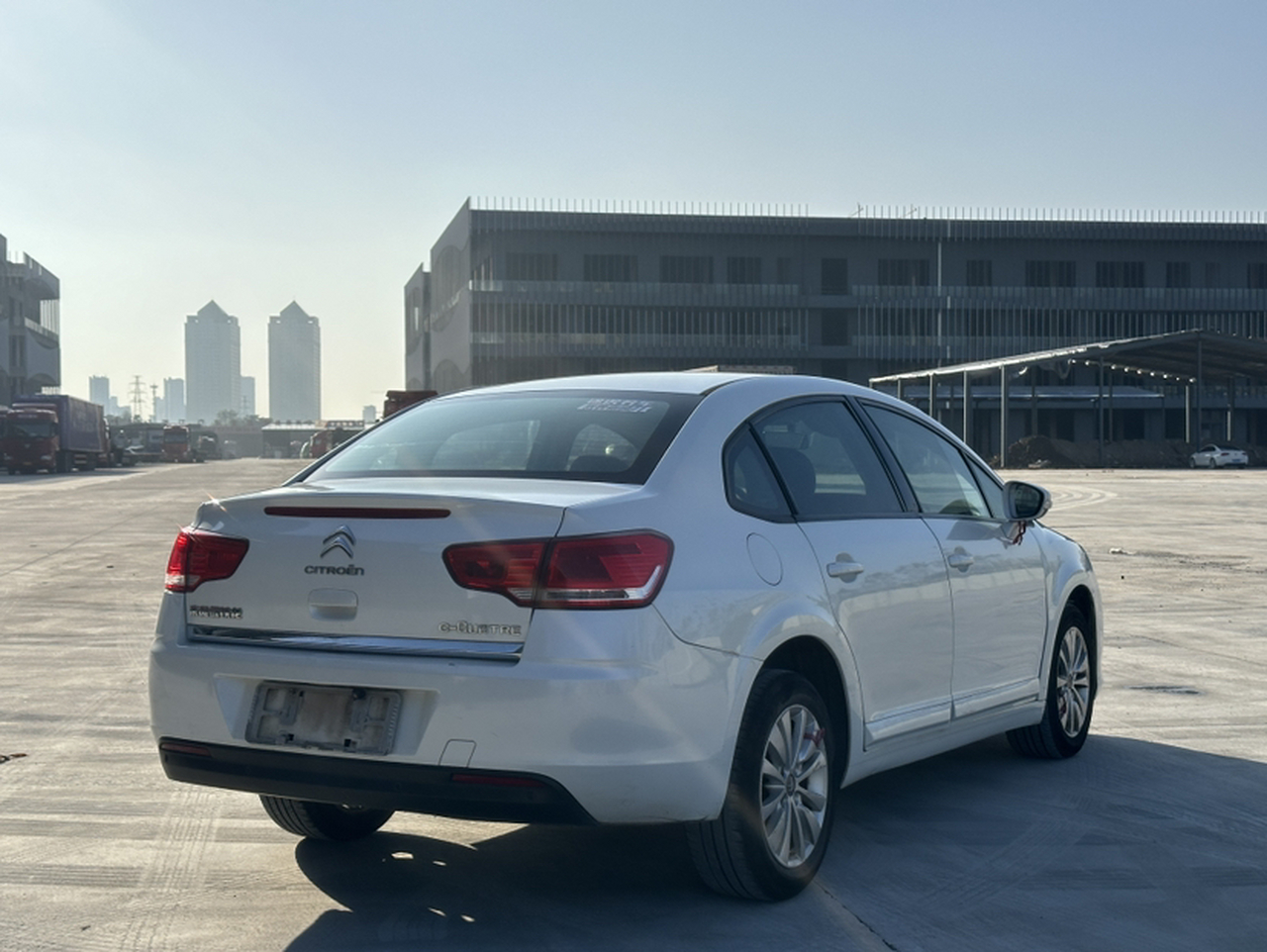 2013 Sedan 1.6L AT photo 3