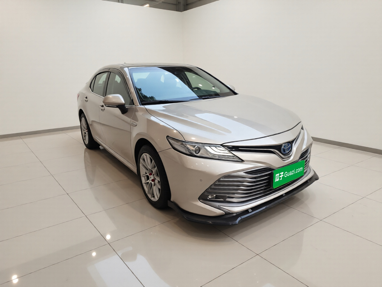 Camry 2018 Hybrid 2.5HG Luxury photo 3