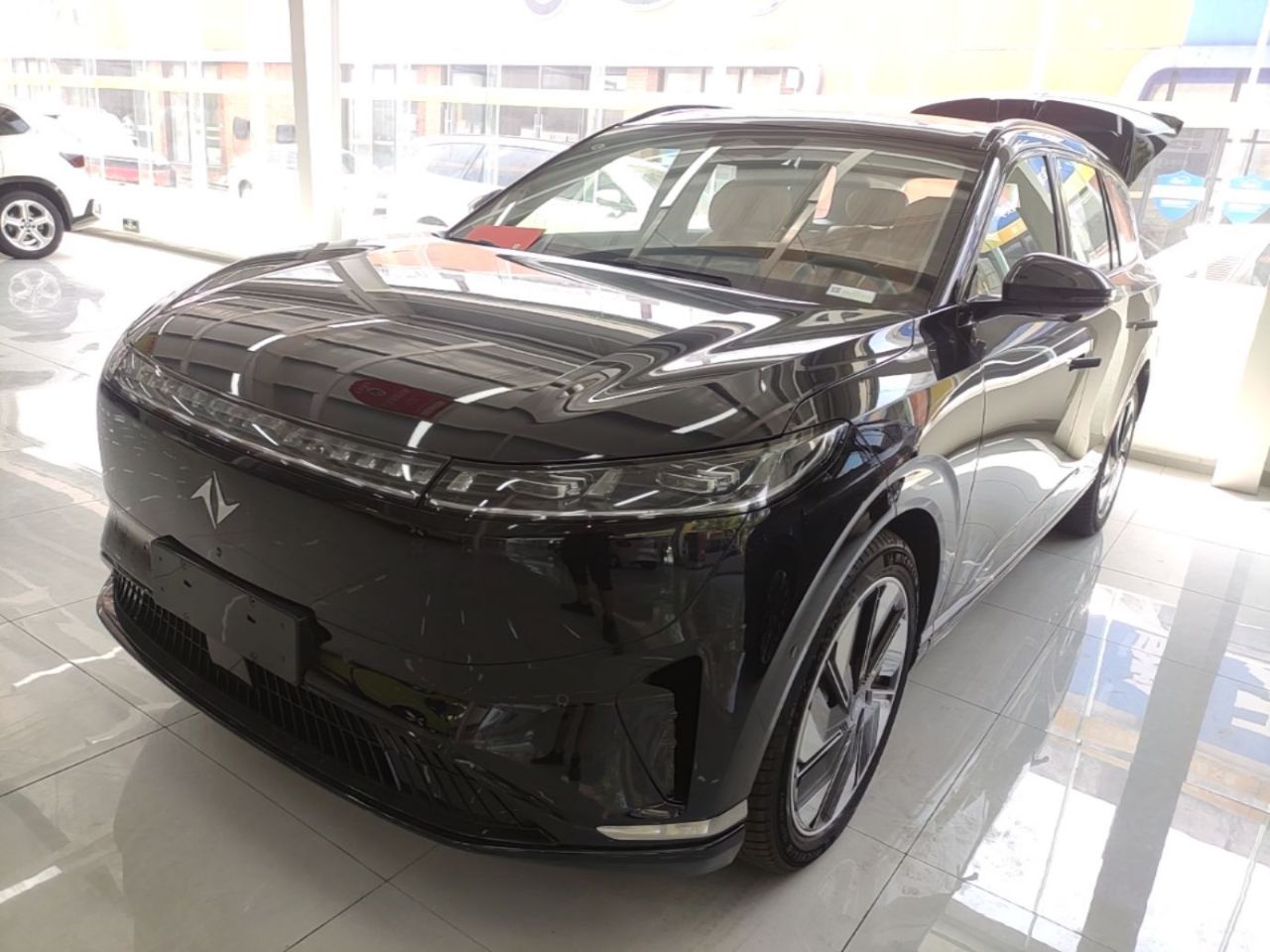 Yipai eπ008 2025 210Ultra EREV 5-Seater