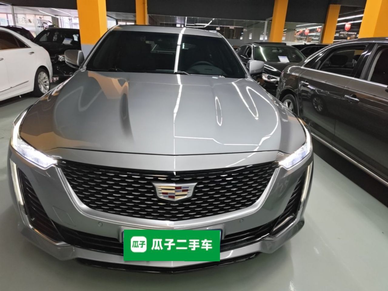 CT5 2023 28T Luxury Standard photo 2