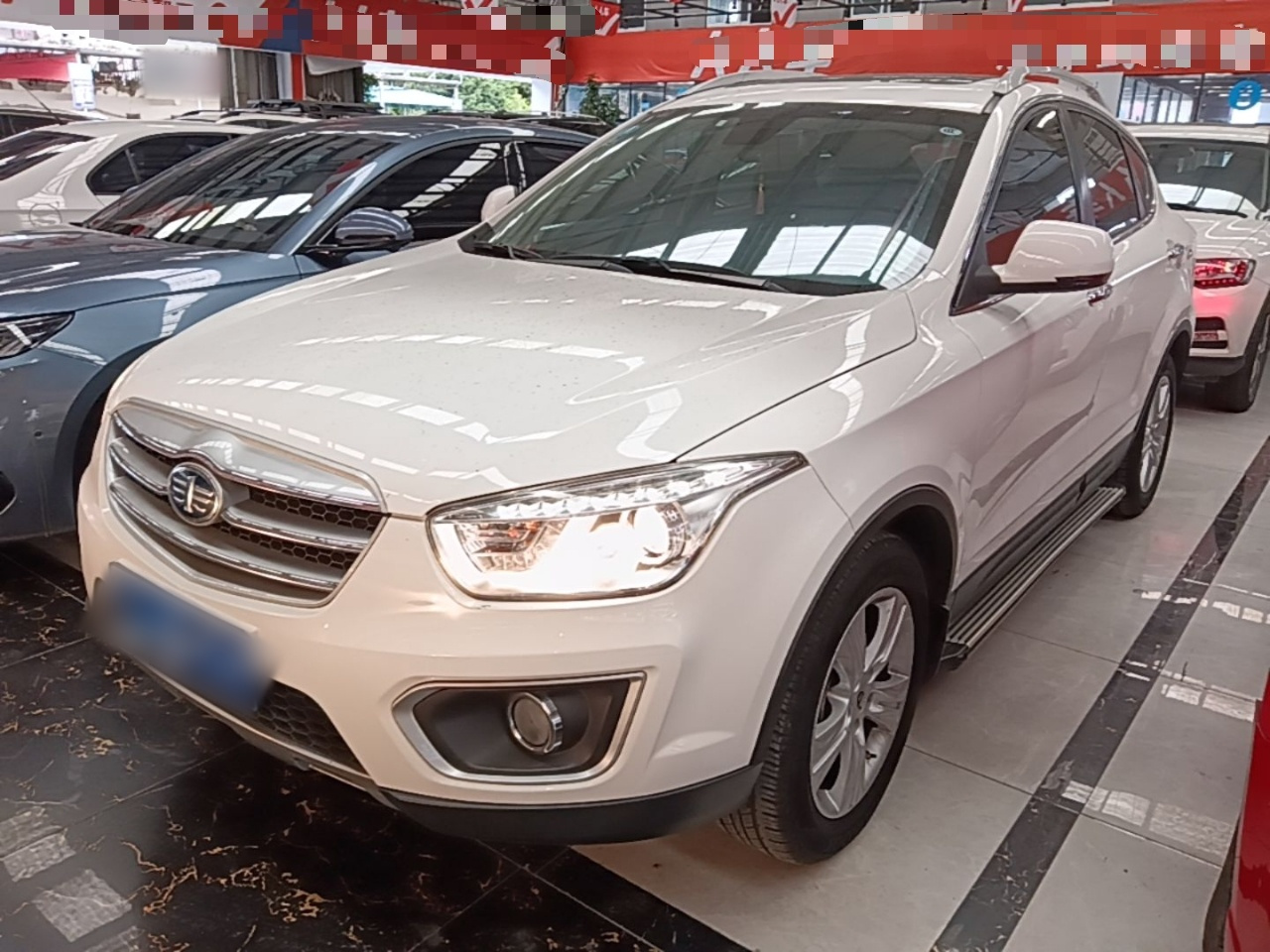 Bestune X80 2015 2.0L AT Luxury