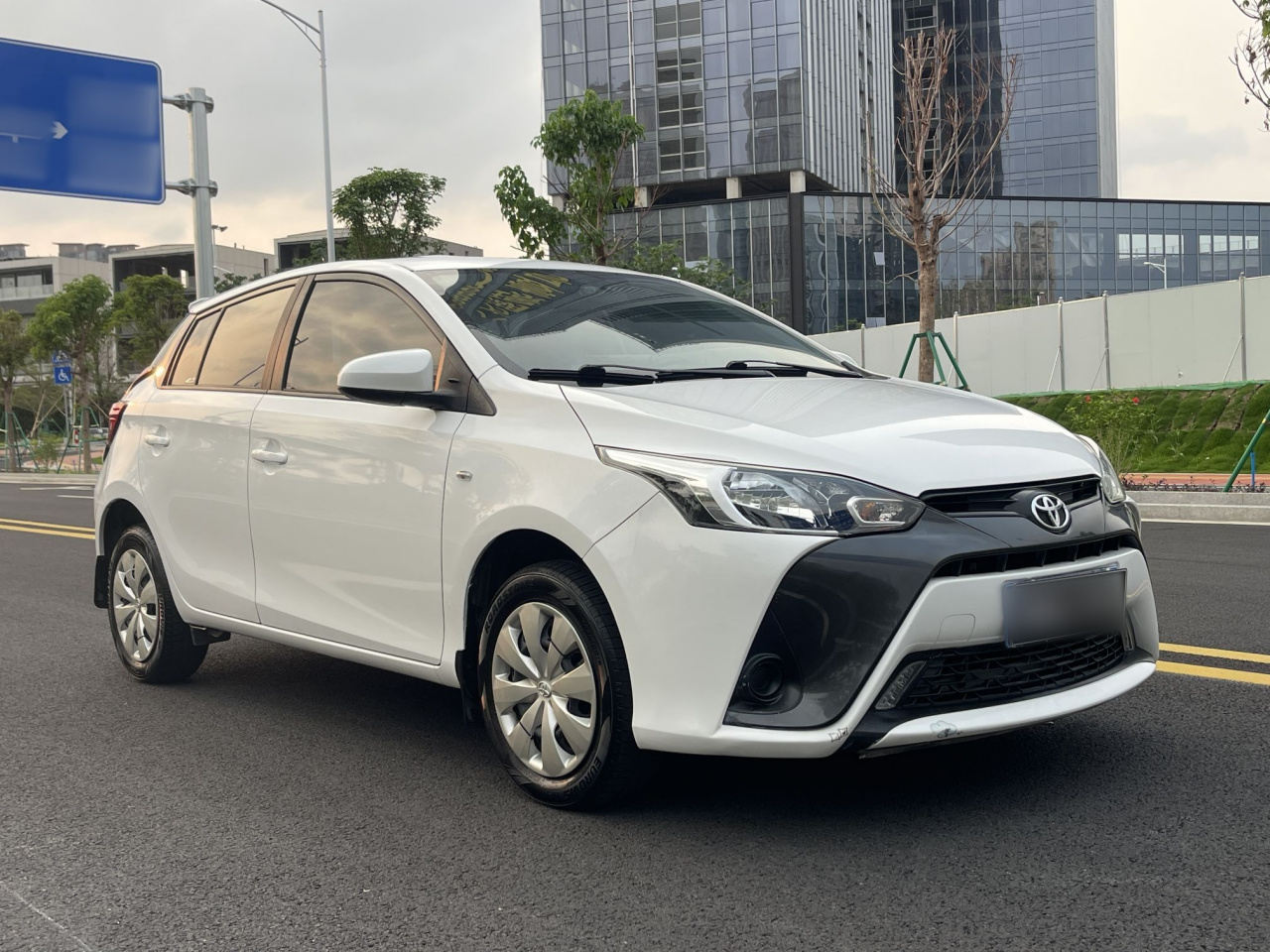 YARiS L 2020 1.5L CVT Leading photo 4