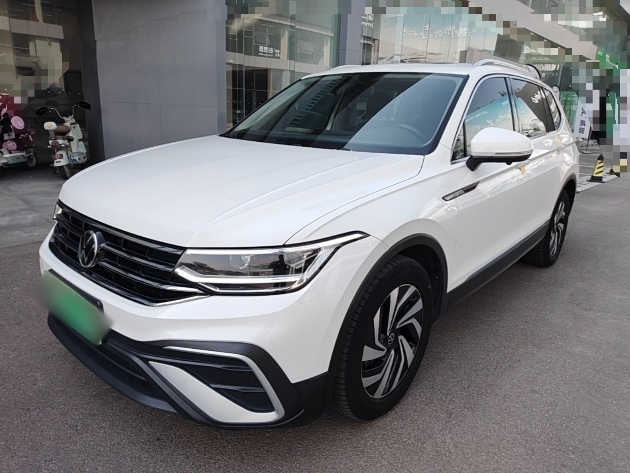 Tiguan L 2022 330TSI AT RWD Smart