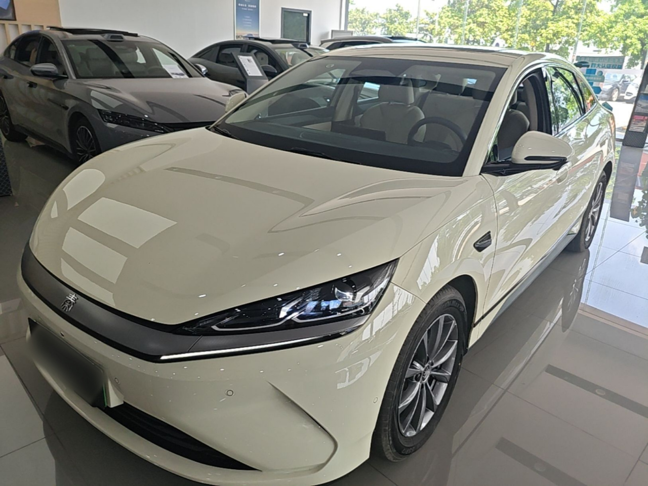 Qin L 2025 EV 545KM