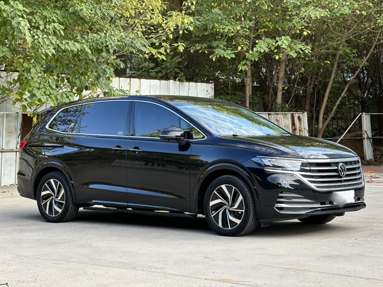Viloran 2024 380TSI photo 2
