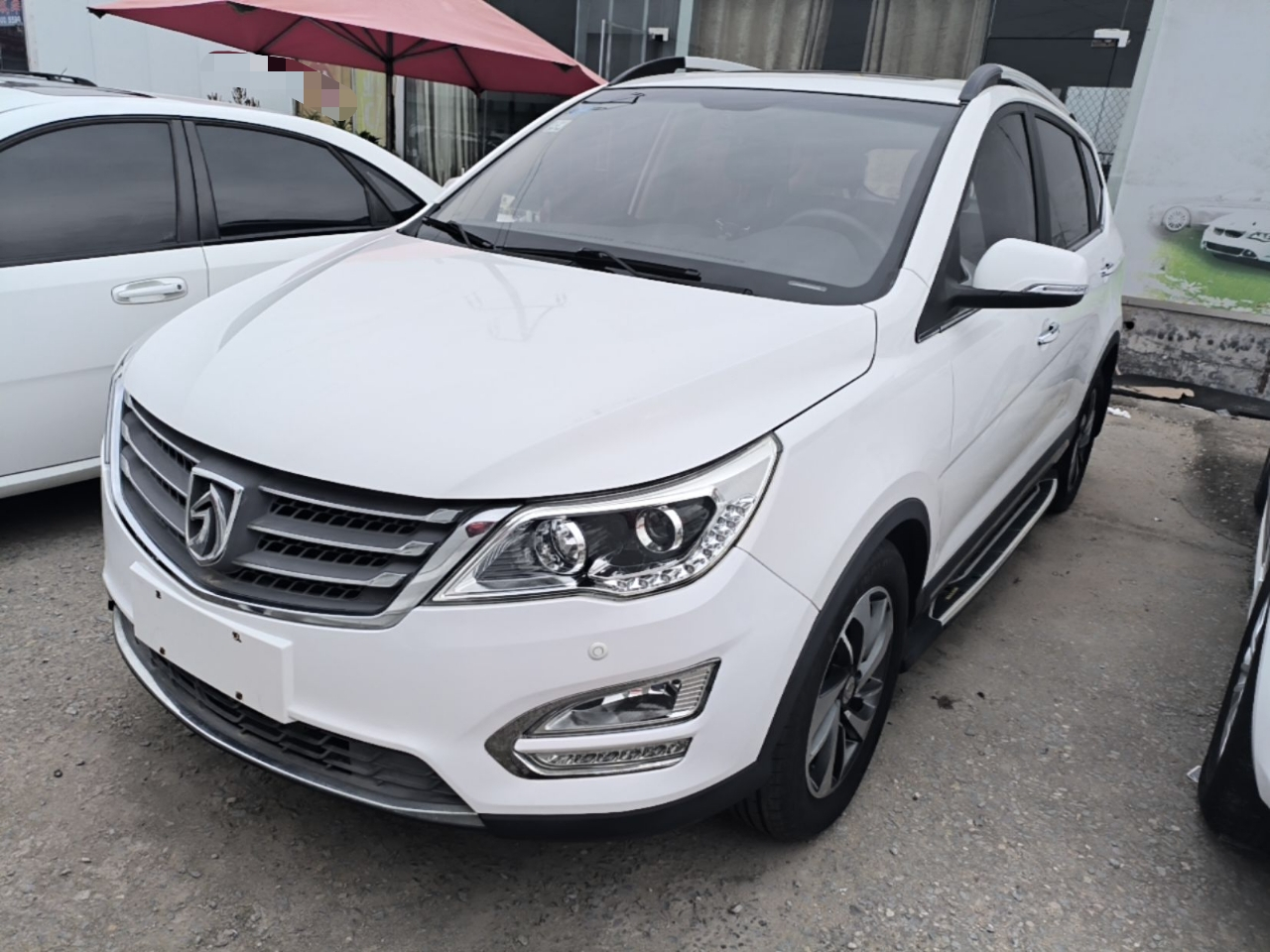 560 2016 1.8L MT Luxury