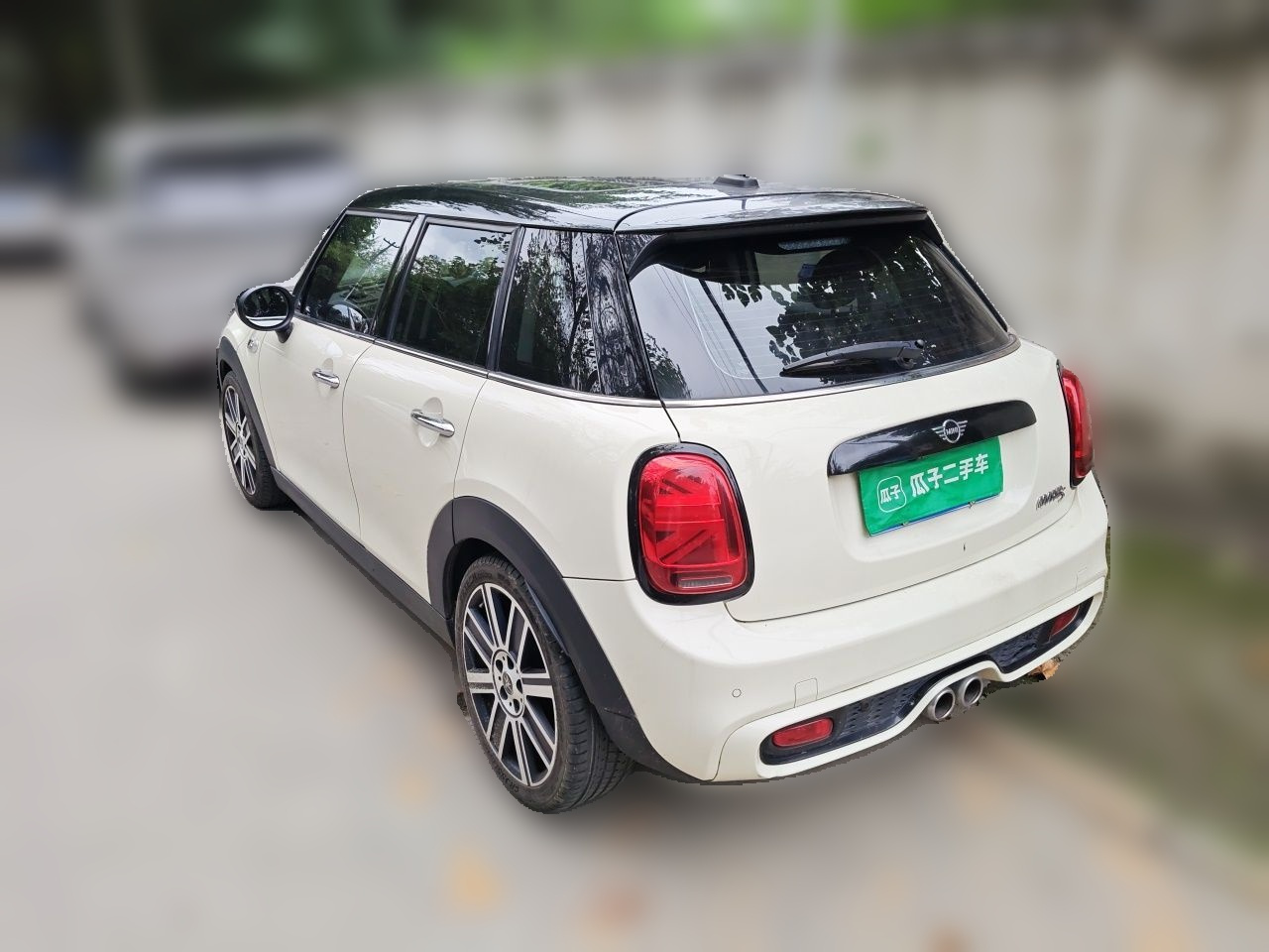 2019 2.0T COOPER S 5-Door photo 4