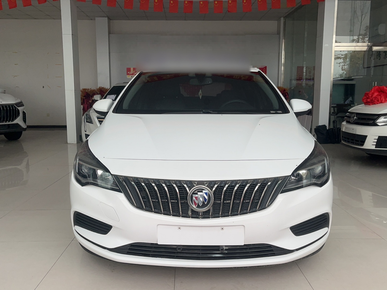 Verano 2016 Hatchback 15S AT Leading photo 2