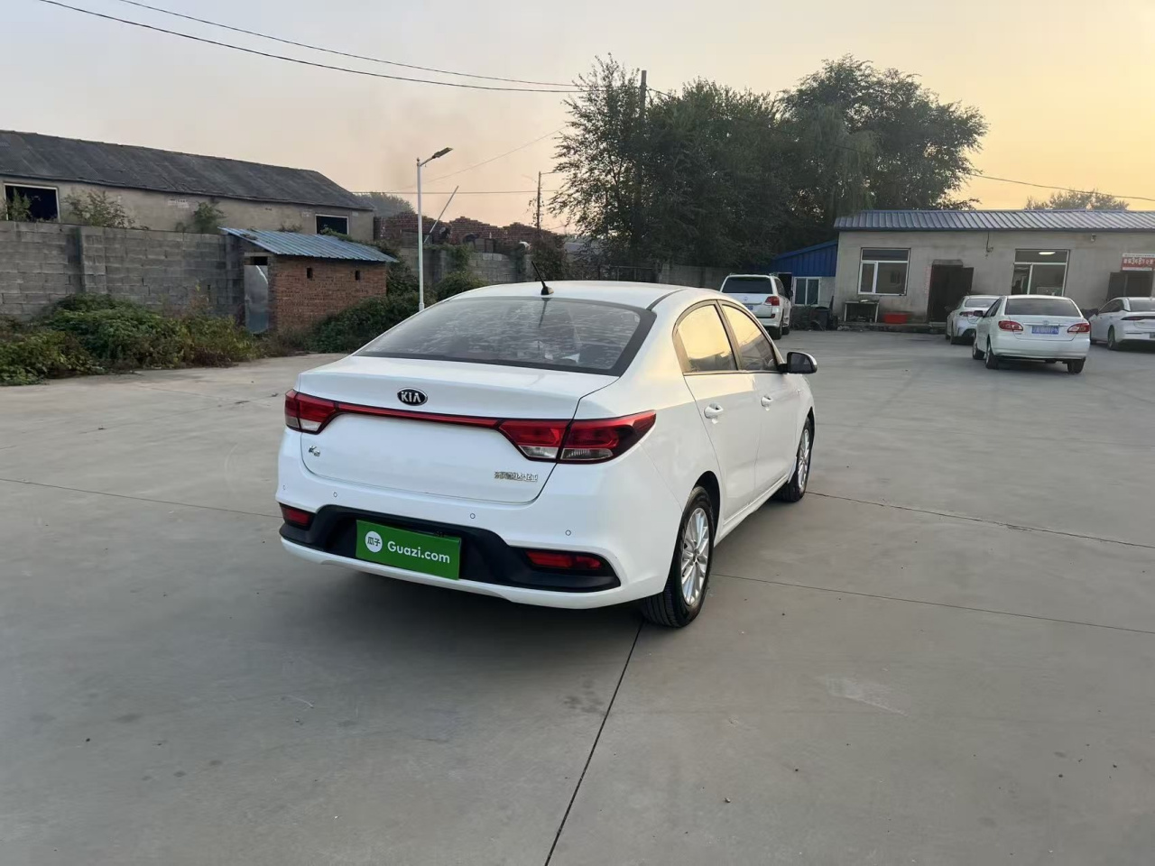 K2 2017 Sedan 1.4L MT 15 Special GLS photo 4