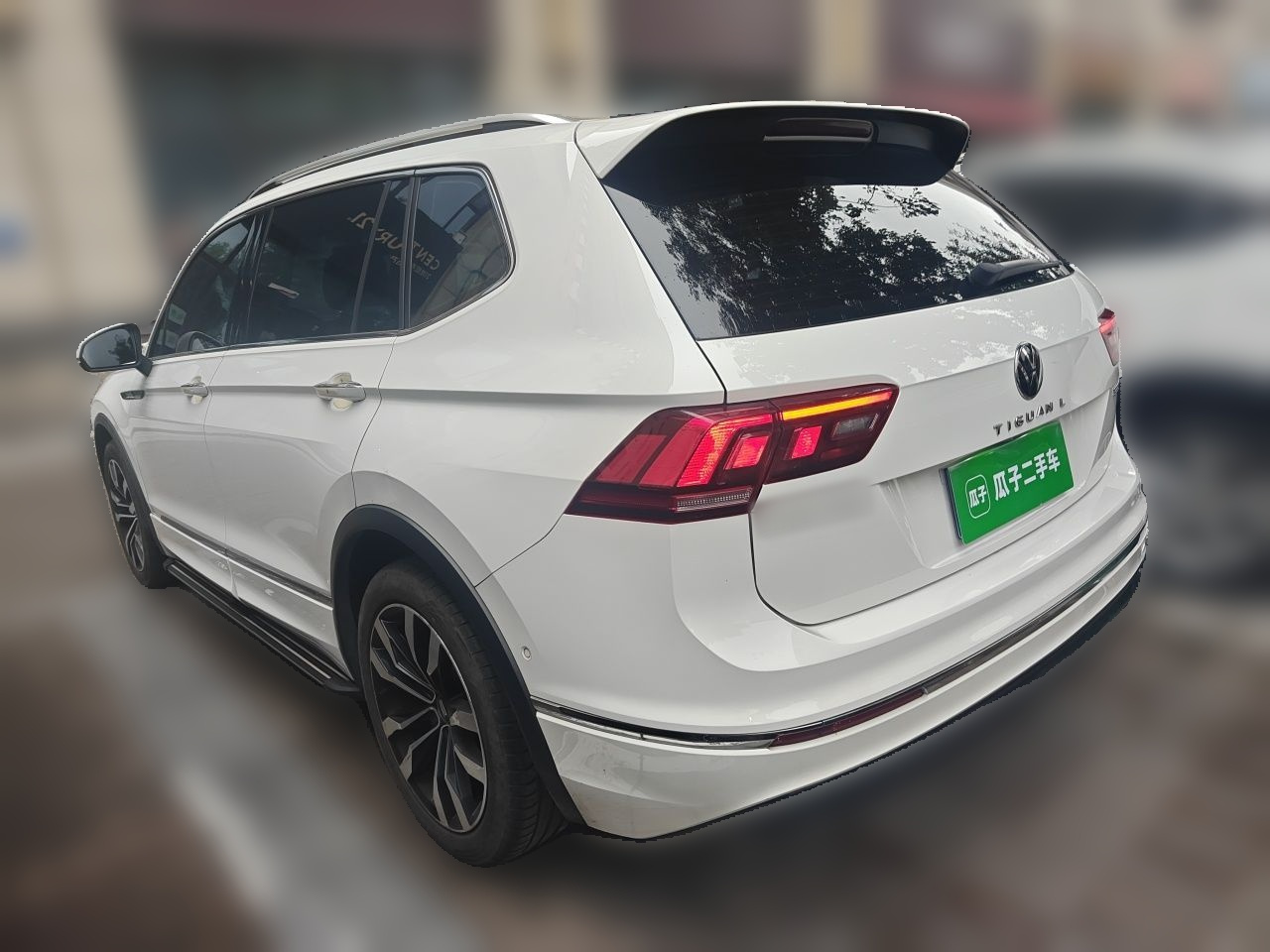 Tiguan L 2021 330TSI AT RWD R-Line photo 4